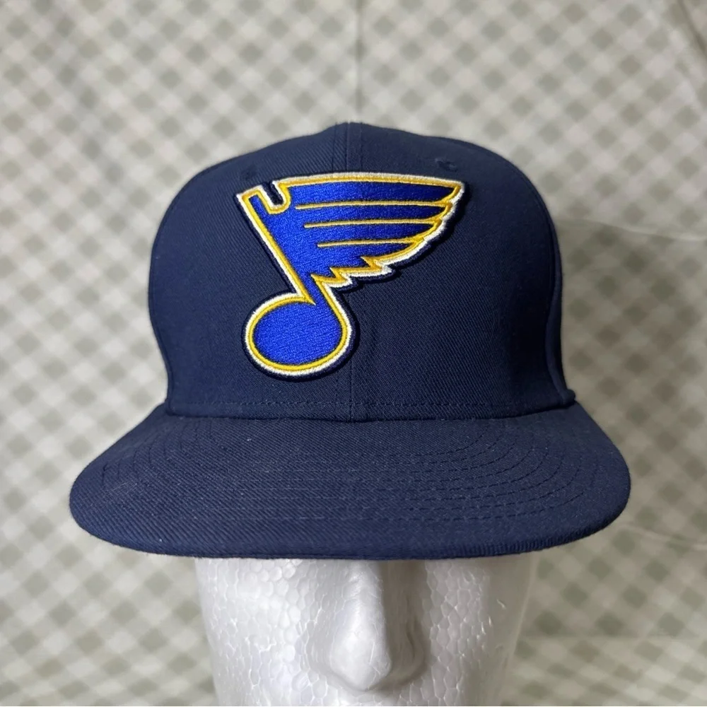 St Louis Blues Authentic Pro NHL Fitted Hat Size 7 1/8
